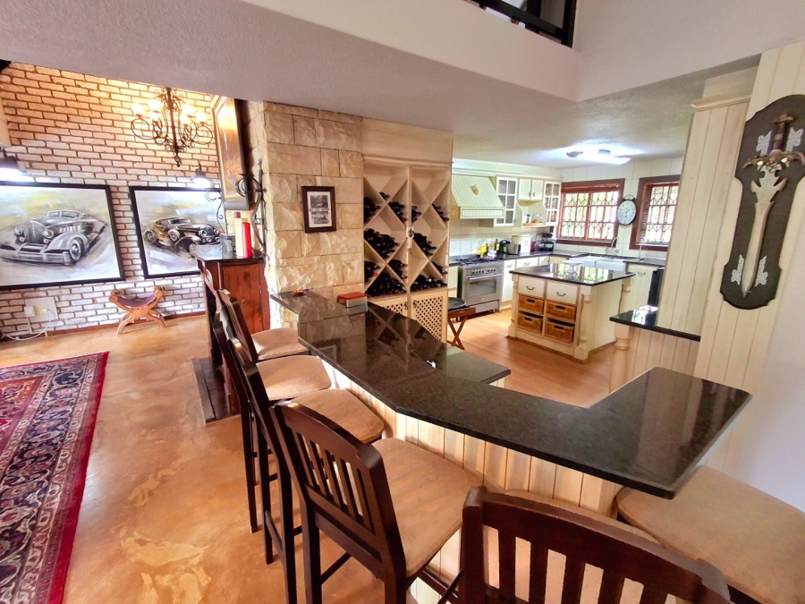 5 Bedroom Property for Sale in River Lodge Estate Free State